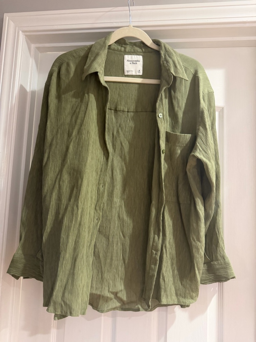 Abercrombie & Fitch women’s Olive Green Long-Sleeve Button-Down Shirt